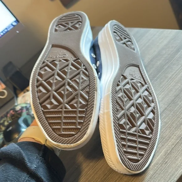 Like New Converse Navy & Orange Sneakers - Picture 7 of 7